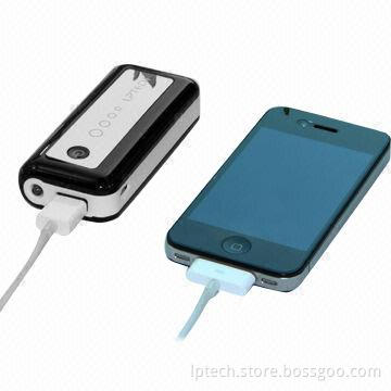 Power Bank with 5,600mAh Capacity, Made of Aluminum, Practical and Convenient with LED Torchlight